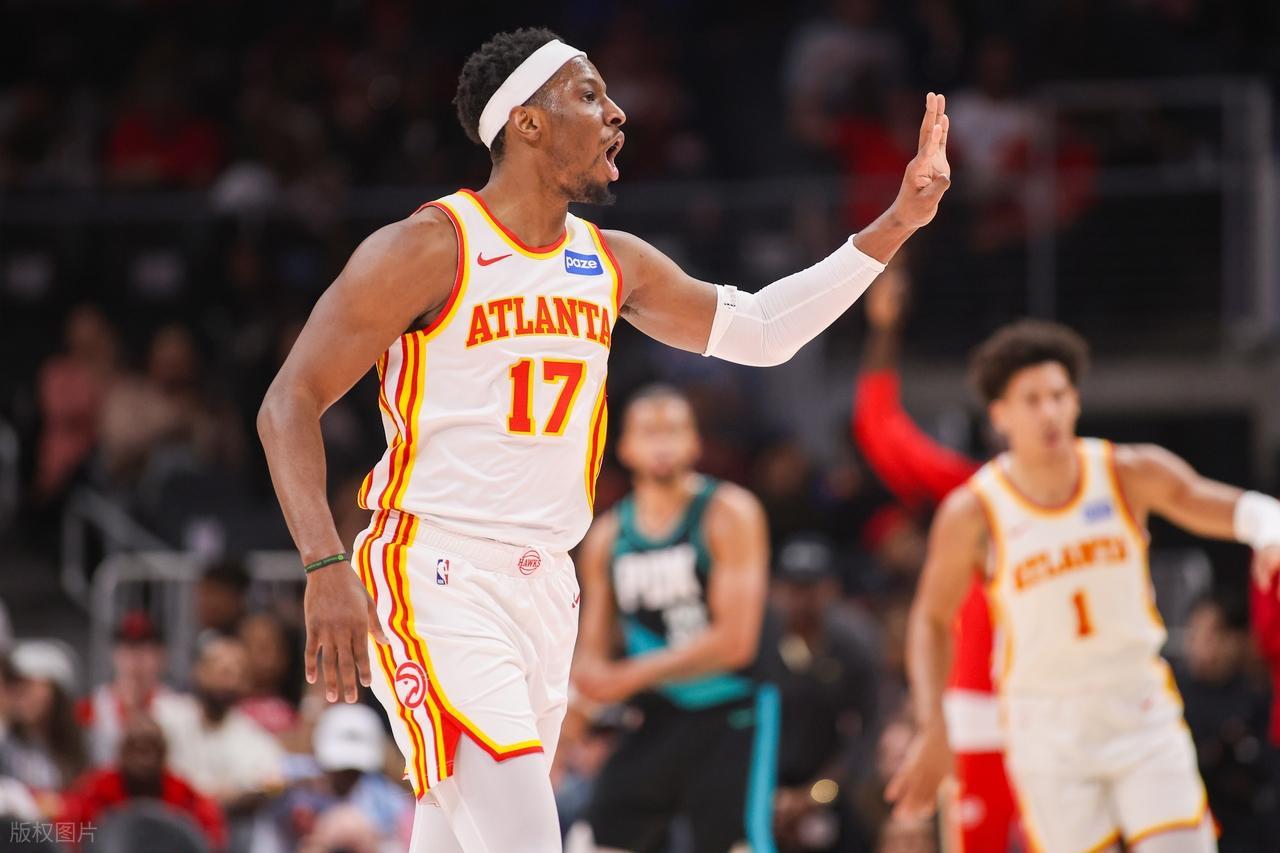 九游娱乐-詹姆斯24+5+2无缘今日最佳球员！因为哈登复出22+9+8创3项纪录！